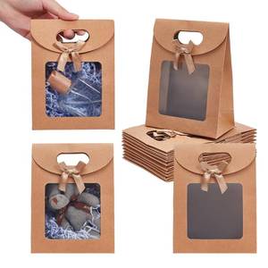 lot 8510 image: Small Cardboard Bags with Clear Window