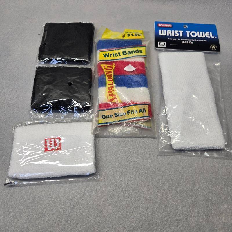 lot 194 image: Lot Tourna Wrist Towel - Cotton Sports Sweatband