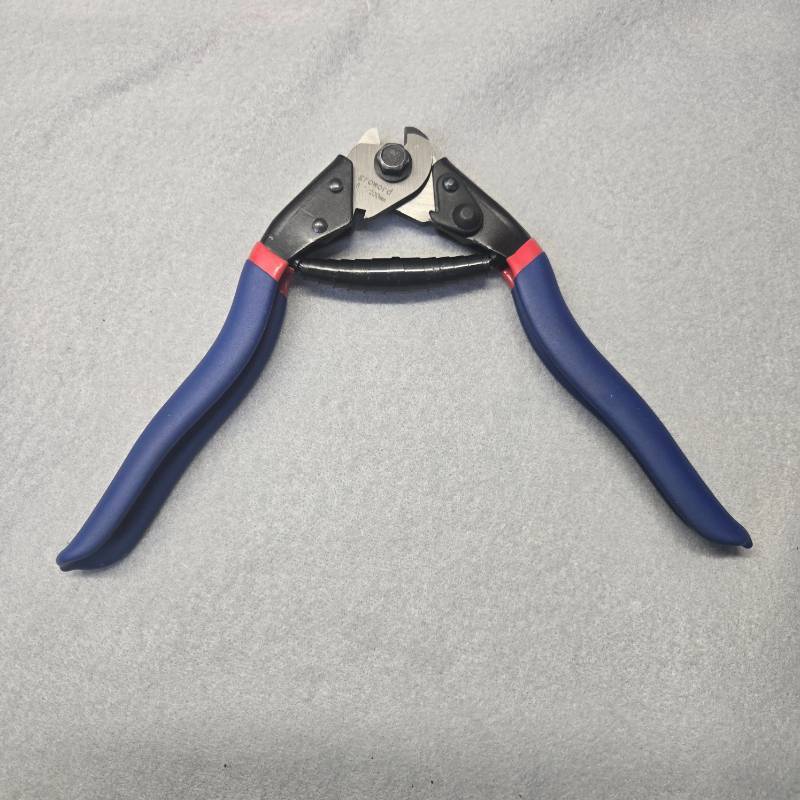lot 255 image: ET CHORD 200mm Wire Cutting Pliers