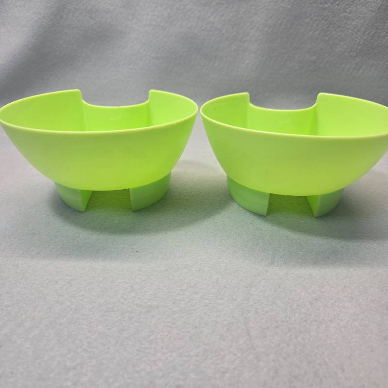 lot 229 image: Lime Green Snack Bowl Set
