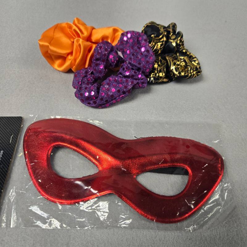 lot 164 image: Halloween Costume Accessories Set - Mask & Scrunchies