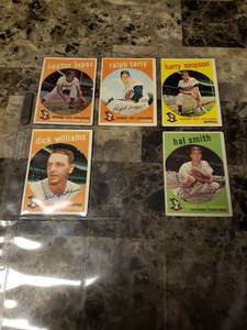 lot 299 image: 5pk 1959 Topps Kansas City Athletics Baseball Cards Hector Lopez Ralph Terry Harry Simpson Dick Williams Hal Smith