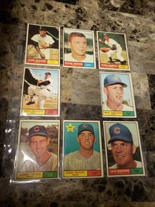 lot 307 image: 8pk 1961 Baseball Cards Various Teams and Players