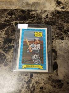 lot 334 image: 1972 Kelloggs 3D George Sisler Baseball Card