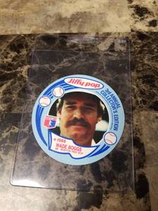 lot 338 image: 1988 Jiffy Pop 3rd Annual Collectors Edition Wade Boggs Boston Red Sox Round Baseball Card