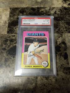 lot 354 image: 1975 Topps Mini Randy Moffitt San Francisco Giants Baseball Card