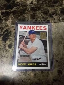 lot 402 image: 1996 Topps Mickey Mantle New York Yankees Baseball Card