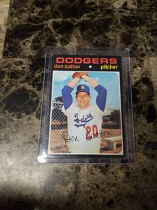 lot 421 image: 1971 Topps Don Sutton Los Angeles Dodgers Baseball Card