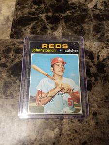 lot 431 image: 1971 Topps Johnny Bench Cincinnati Reds Baseball Card
