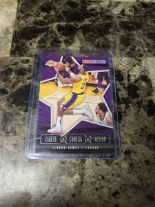 lot 453 image: 2020 Panini Hoops Basketball LeBron James Los Angeles Lakers Card