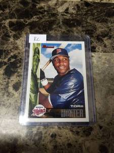 lot 460 image: 1995 Topps Bowman Torii Hunter Minnesota Twins Rookie Baseball Card