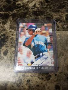lot 464 image: 1995 Fleer Alex Rodriguez Seattle Mariners Baseball Card