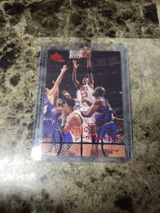 lot 488 image: 1998 Upper Deck Michael Jordan Chicago Bulls Basketball Card