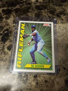 lot 502 image: 1991 Score Rifleman Bo Jackson Kansas City Royals Baseball Card