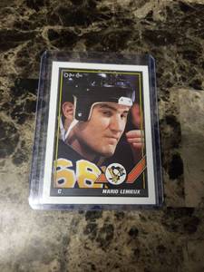 lot 518 image: 1991 O-Pee-Chee Mario Lemieux Pittsburgh Penguins Hockey Card