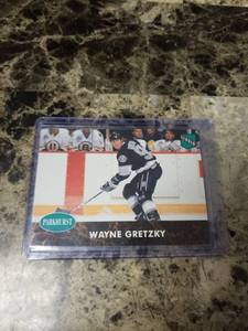 lot 521 image: 1992 NHL Pro Set Wayne Gretzky Los Angeles Kings Hockey Card