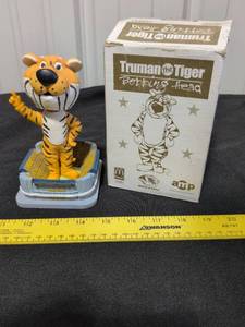 lot 36 image: Truman the Tiger McDonalds Bobblehead