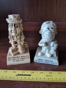 lot 39 image: 1970s Humorous Message Figurines Set