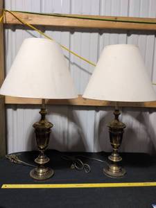 lot 87 image: Classical Brass Urn Table Lamps