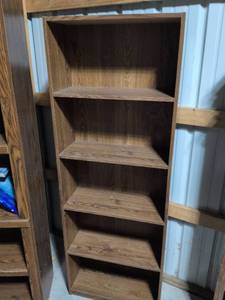 lot 99 image: 5 Tier Bookshelf