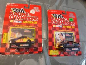 lot 135 image: 1996 NASCAR Racing Champions #29 Stock Car Die-Cast