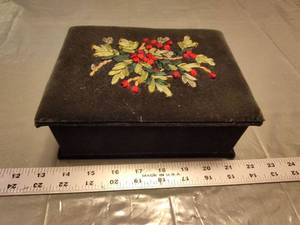 lot 148 image: Embroidered Black Velvet Jewelry Box with Mirror