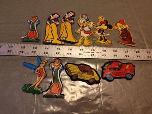 lot 166 image: Disney Characters and Matchbox Cars Magnetic Set