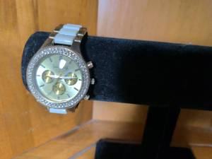 lot 229 image: Jessica Carlyle Crystal Bezel Ladies Watch