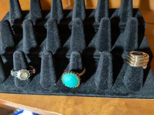 lot 242 image: Sterling Silver Turquoise Coil Ring
