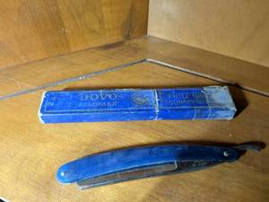 lot 247 image: Dovo Solingen Straight Razor with Original Box