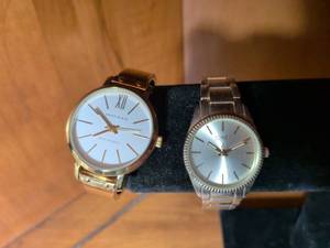 lot 263 image: Anne Klein and Jones Watch Set