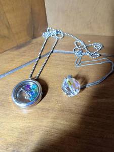 lot 265 image: Paris Theme Glass Locket and Crystal Key Necklace Set