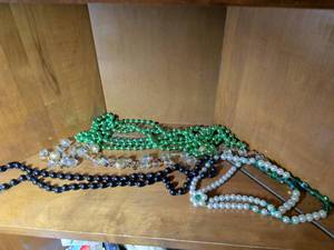 lot 278 image: Mixed Bead Necklace Collection