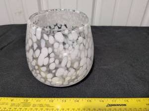 lot 25 image: White Polka Dot Art Glass Vase