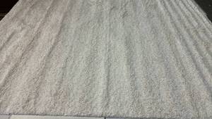 lot 2018 image: Threshold Cream Eyelash Shag 7x10 Area Rug.