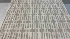 lot 2045 image: Threshold Ivory Geometric 5x7 Area Rug.