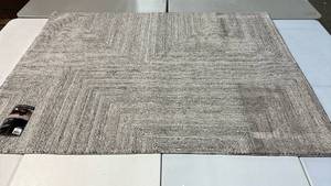 lot 2061 image: Mohawk Essentials Persian Tan 5x7 Area Rug.