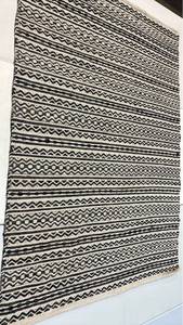 lot 2072 image: Threshold Black and Tan Striped Area Rug 4x6.