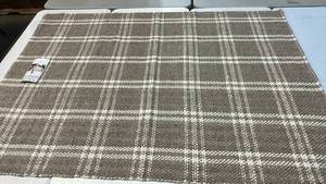 lot 2077 image: Threshold Cream Geo Print 5x7 Area Rug.