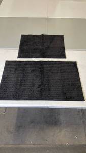 lot 3008 image: Threshold Bath Mat Set