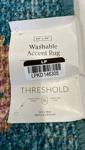 lot 3023 image: Threshold 24x36 Machine Washable Area Rug with Fringed Edges