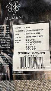 lot 3061 image: Momeni Everett Collection Hand Tufted Wool Runner Rug 23 x 80