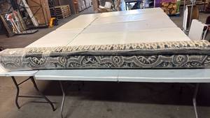 lot 8016 image: Threshold 7x10 Floral Belfast Area Rug