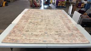 lot 8043 image: Threshold 5x7 Warm Multicolor Area Rug with Floral Design