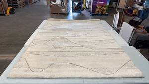 lot 8057 image: Threshold Textured Knit Area Rug 5x7 Ivory