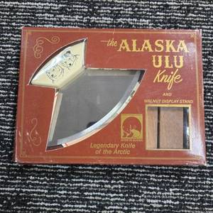 Alaska Ulu Knife with Walnut Display Stand