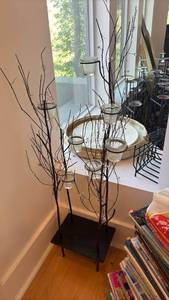 lot 62 image: Metal Tree Branch Candle Holder Stand with Glass Votive Cups - Retail $45