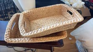 lot 64 image: Woven Wicker Storage Basket Set with Handles - Retail $15