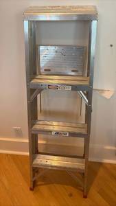 lot 59356 image: All American Aluminum Step Ladder with Platform Top - Retail $75