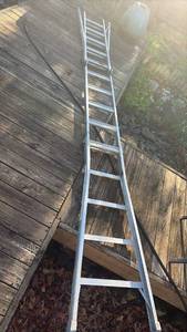 Aluminum Telescoping Multi-Position Extension Ladder - Retail: $75